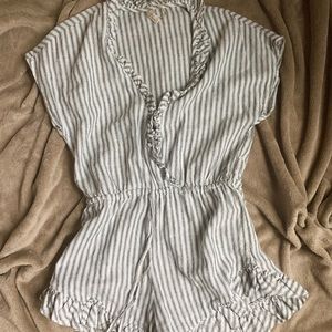 Size Small NWT White and Blue Ruffle Elan Romper